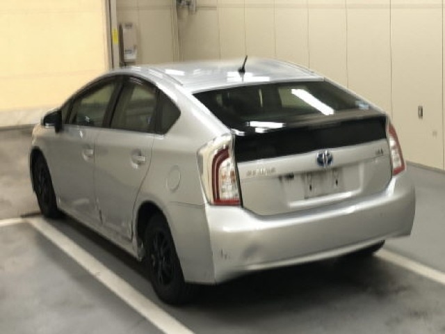 Toyota PRIUS 2016 8272587-1