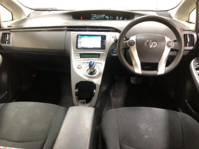Toyota PRIUS 2016 8272587-4