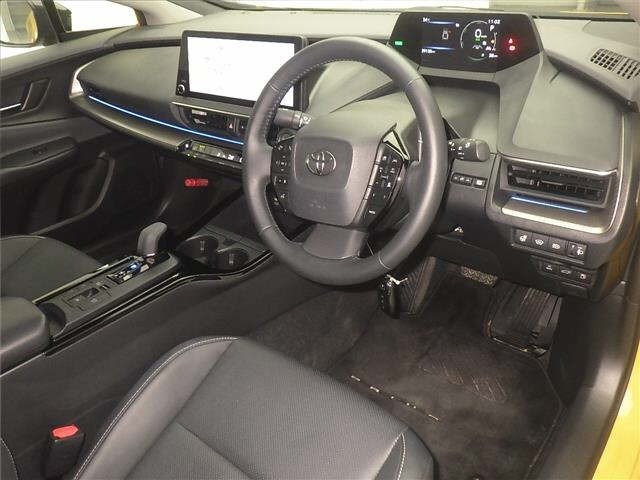 Toyota PRIUS 2025 8272588-3