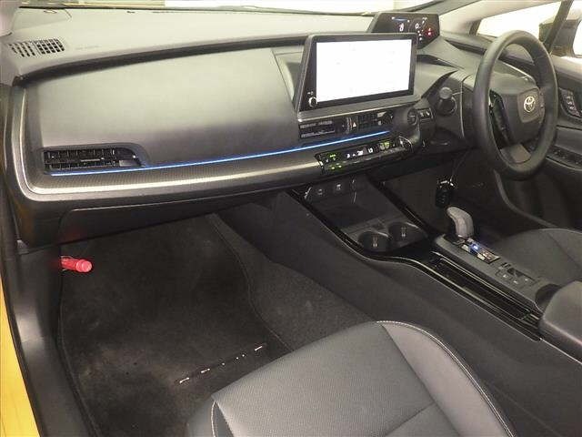 Toyota PRIUS 2025 8272588-4