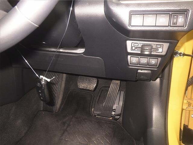 Toyota PRIUS 2025 8272588-8