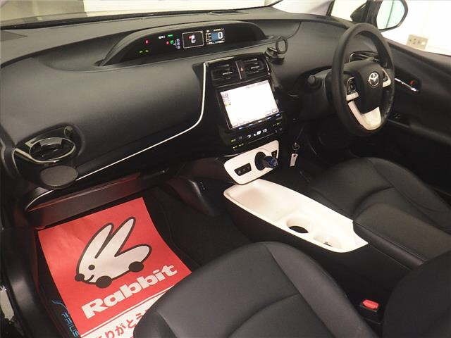Toyota PRIUS 2016 8272589-4