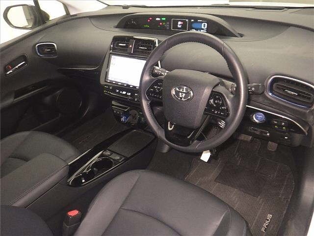 Toyota PRIUS 2021 8272590-3