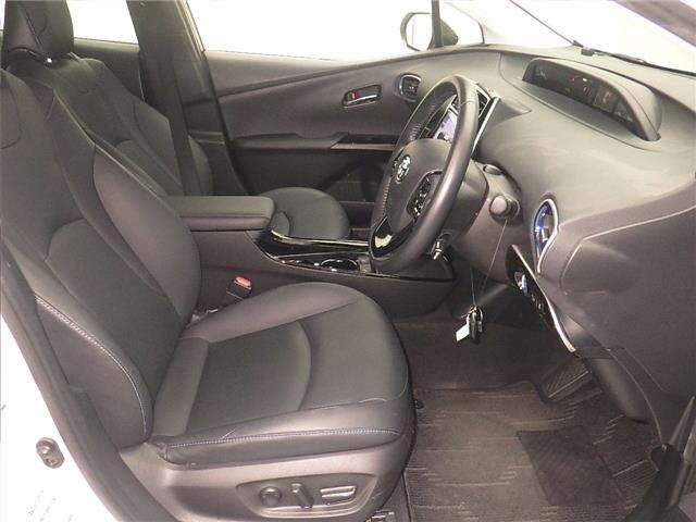 Toyota PRIUS 2021 8272590-5
