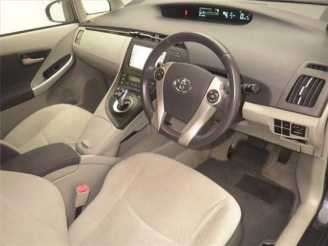 Toyota PRIUS 2011 8272593-3
