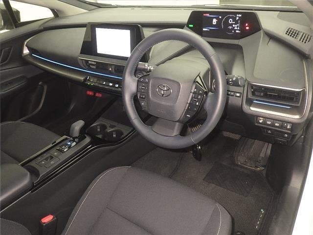 Toyota PRIUS 2023 8272594-3