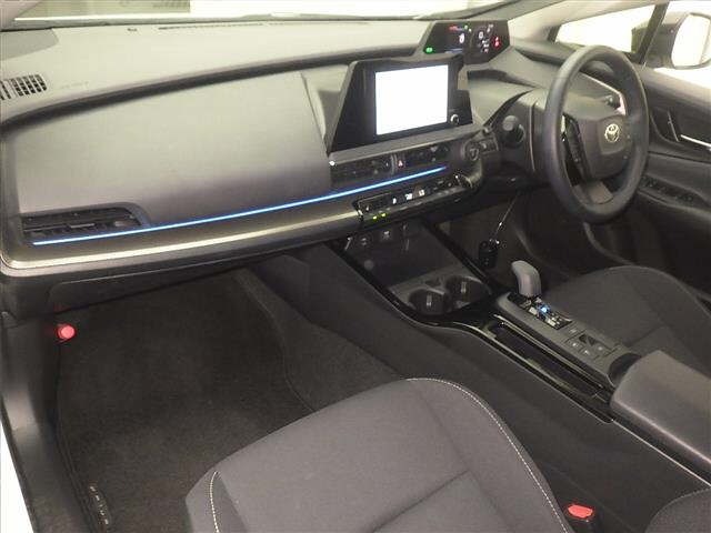 Toyota PRIUS 2023 8272594-4