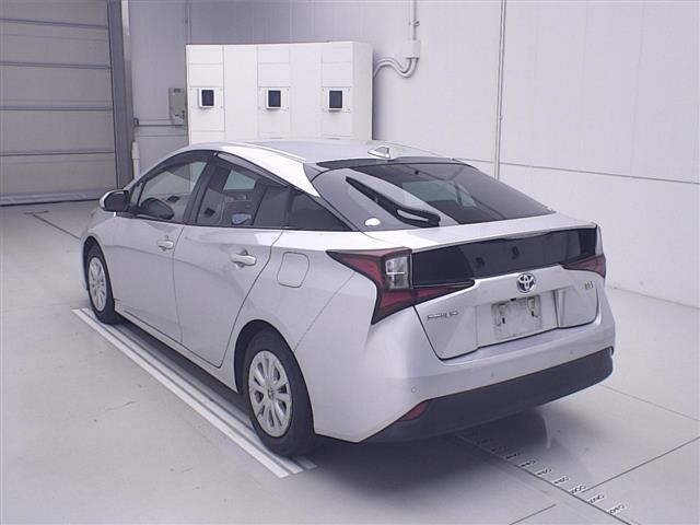 Toyota PRIUS 2021 8272595-1