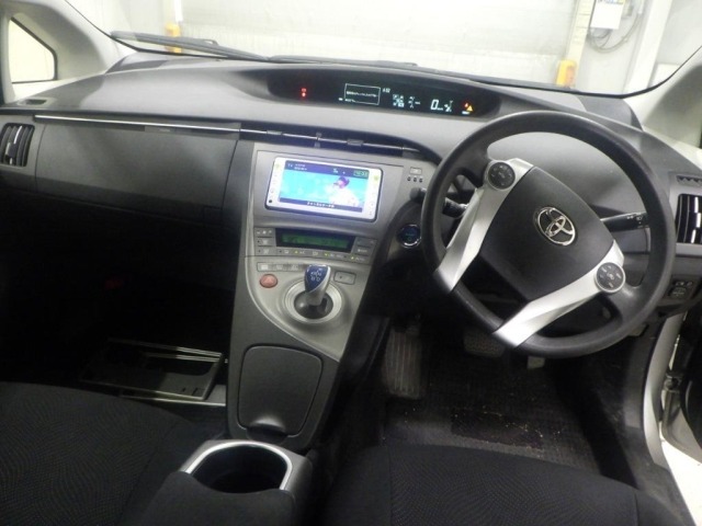 Toyota PRIUS 2012 8272597-3