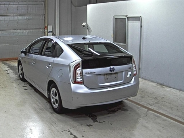 Toyota PRIUS 2014 8272599-1
