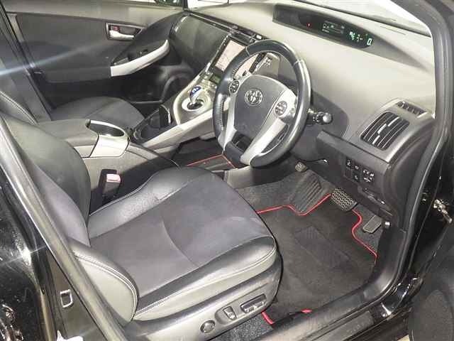 Toyota PRIUS 2012 8272601-3