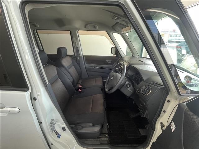 Nissan ROOX 2011 8270929-4