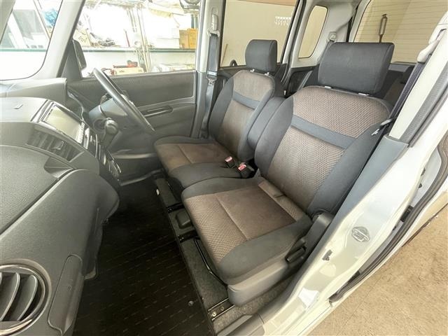 Nissan ROOX 2011 8270929-6