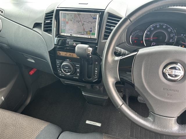 Nissan ROOX 2013 8270941-1