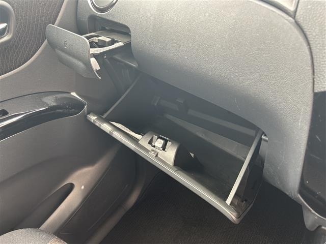 Nissan ROOX 2013 8270941-11
