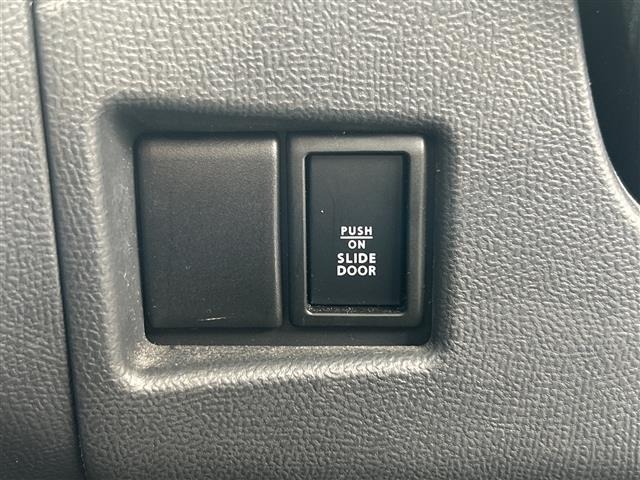 Nissan ROOX 2013 8270941-4