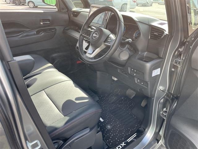 Nissan ROOX 2024 8270983-22