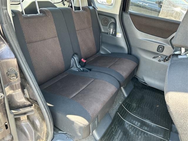 Nissan ROOX 2010 8271006-10