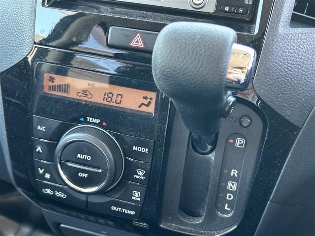 Nissan ROOX 2010 8271006-18