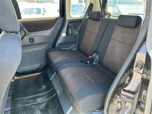 Nissan ROOX 2010 8271006-9