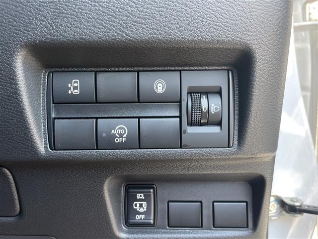 Nissan ROOX 2023 8271016-21