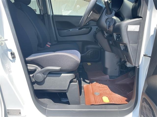 Nissan ROOX 2023 8271016-3