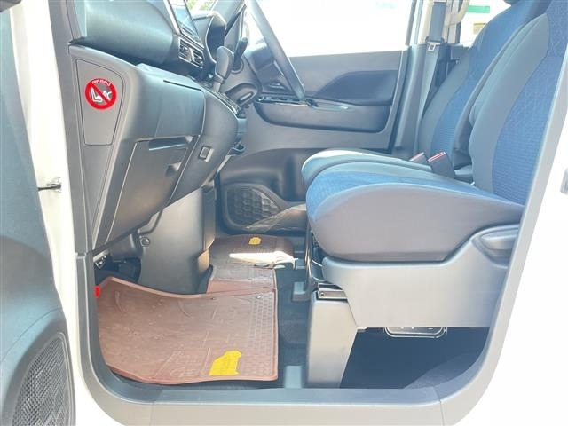 Nissan ROOX 2023 8271016-5