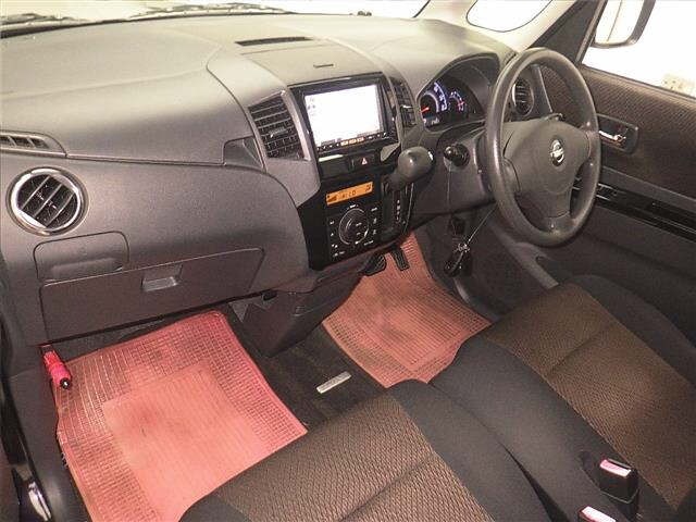 Nissan ROOX 2012 8271052-4