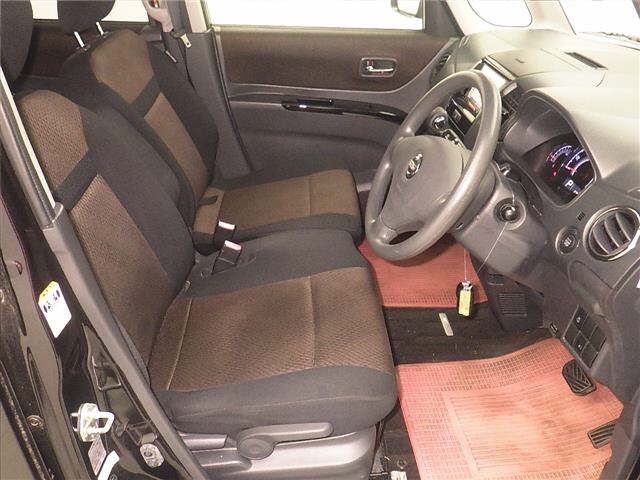 Nissan ROOX 2012 8271052-5