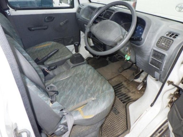 Mazda SCRUM TRUCK 2000 8269357-3