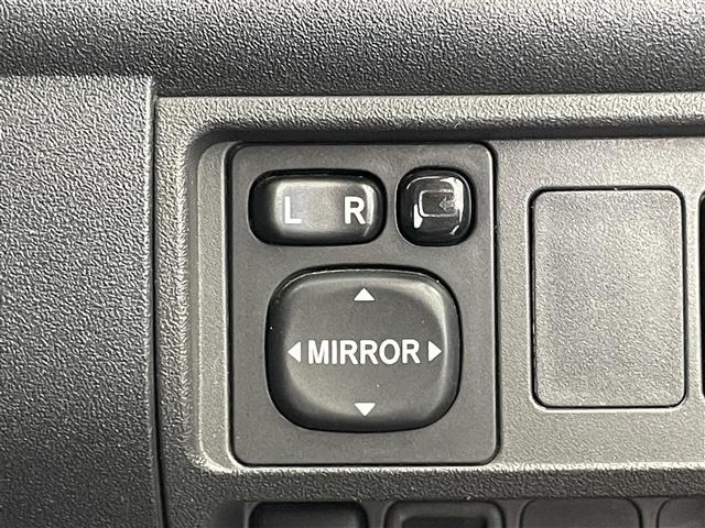 Toyota SIENTA 2012 8268024-10