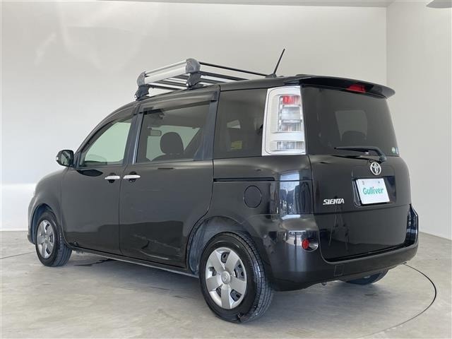 Toyota SIENTA 2012 8268024-13