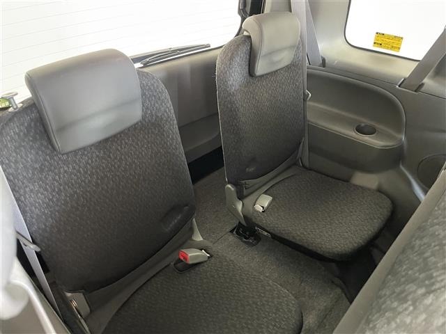 Toyota SIENTA 2012 8268024-2