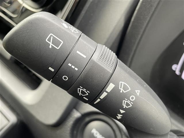 Toyota SIENTA 2025 8268025-22