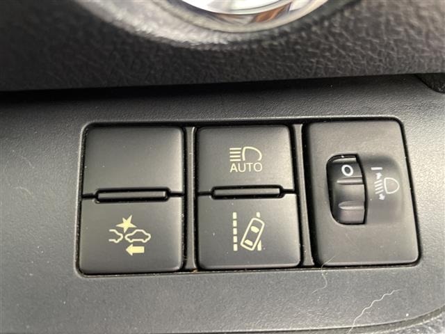Toyota SIENTA 2015 8268044-11
