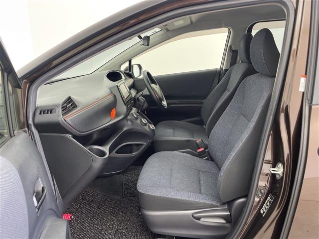 Toyota SIENTA 2015 8268044-6
