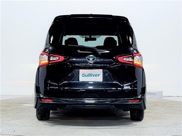 Toyota SIENTA 2015 8268045-6