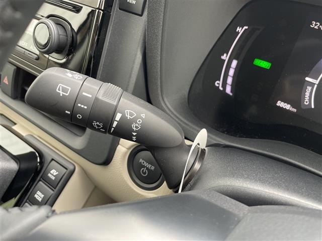 Toyota SIENTA 2025 8268048-12