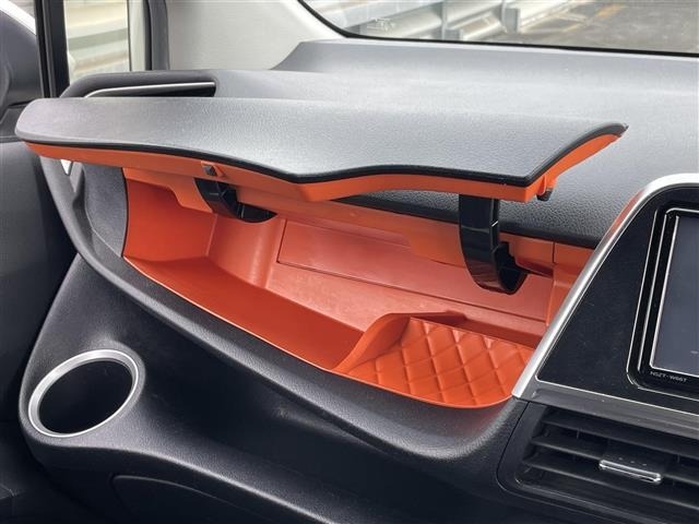Toyota SIENTA 2017 8268054-4