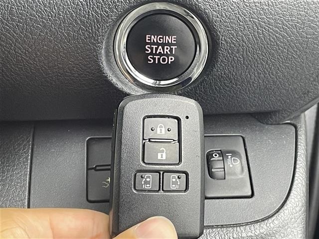 Toyota SIENTA 2016 8268060-10
