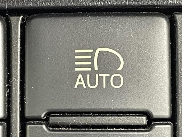Toyota SIENTA 2016 8268060-3