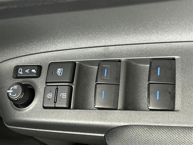 Toyota SIENTA 2024 8268064-4