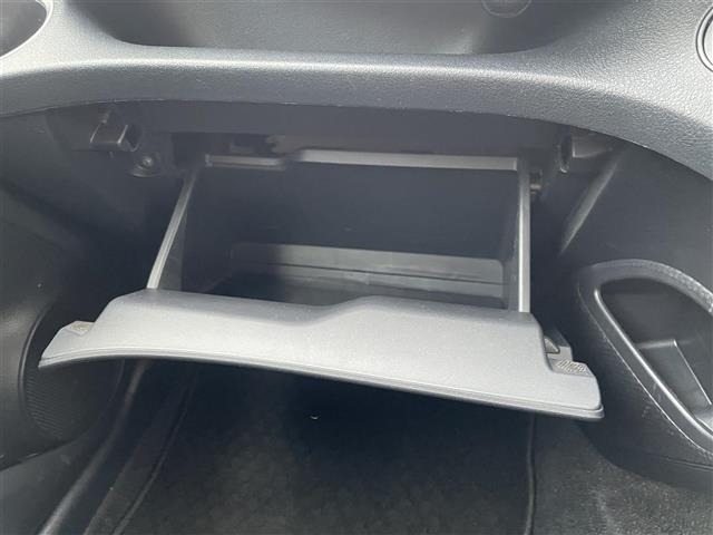 Toyota SIENTA 2016 8268081-2