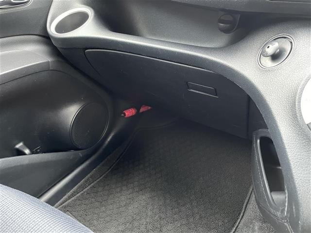 Toyota SIENTA 2016 8268081-21