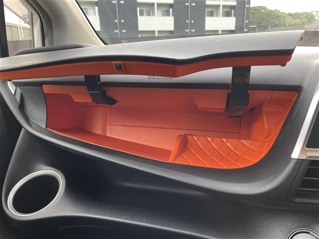 Toyota SIENTA 2016 8268081-23