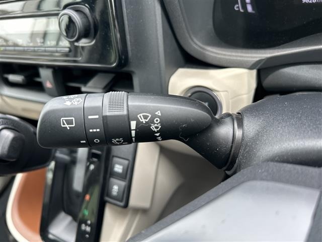 Toyota SIENTA 2023 8268120-18