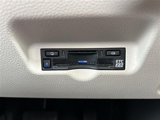 Toyota SIENTA 2023 8268120-9