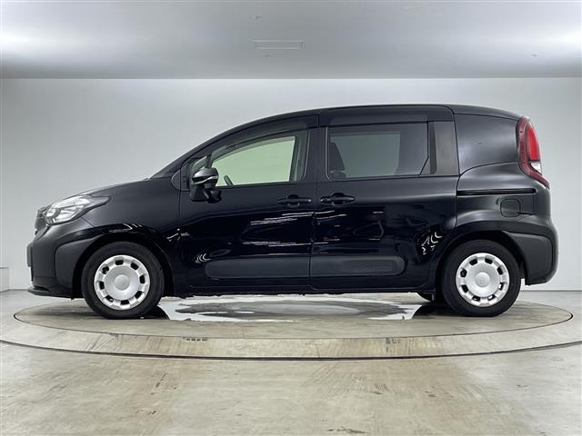 Toyota SIENTA 2022 8268130-11