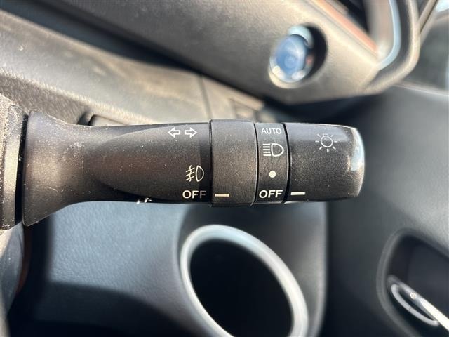 Toyota SIENTA 2016 8268131-6