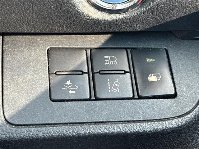 Toyota SIENTA 2016 8268131-9